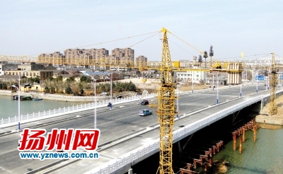 跨古運(yùn)河大橋建成通車 
