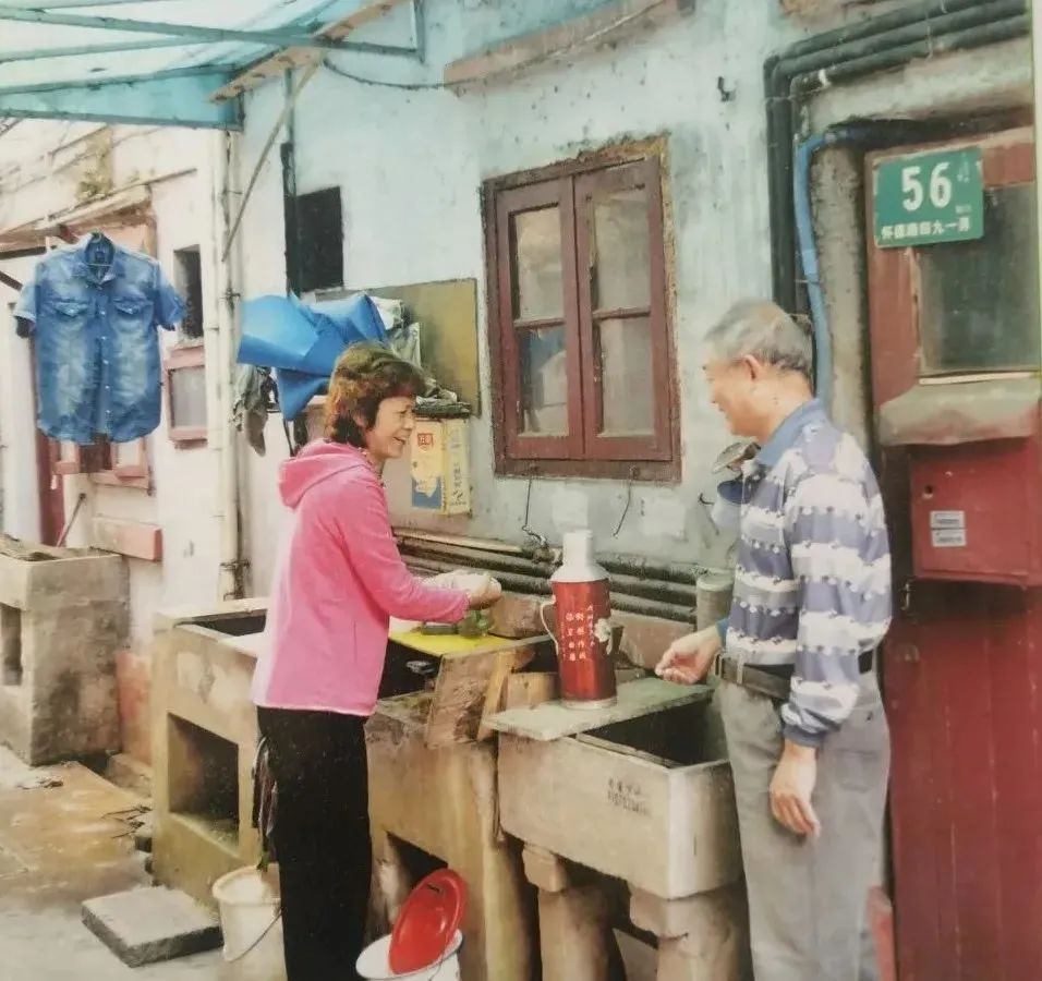 喬遷新居后，余文琴和鐘榮民老兩口的生活，發(fā)生了翻天覆地的變化。