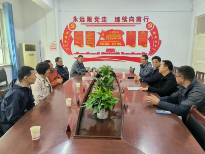 上海國(guó)際旅游度假區(qū)管委會(huì)代表團(tuán)赴莎車考察調(diào)研