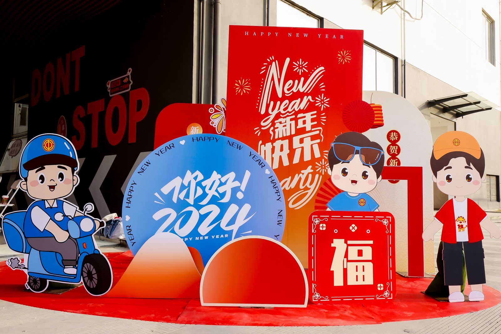 普陀區(qū)構(gòu)建起“萬有引力”品牌為代表的同心同行黨群服務(wù)陣地。