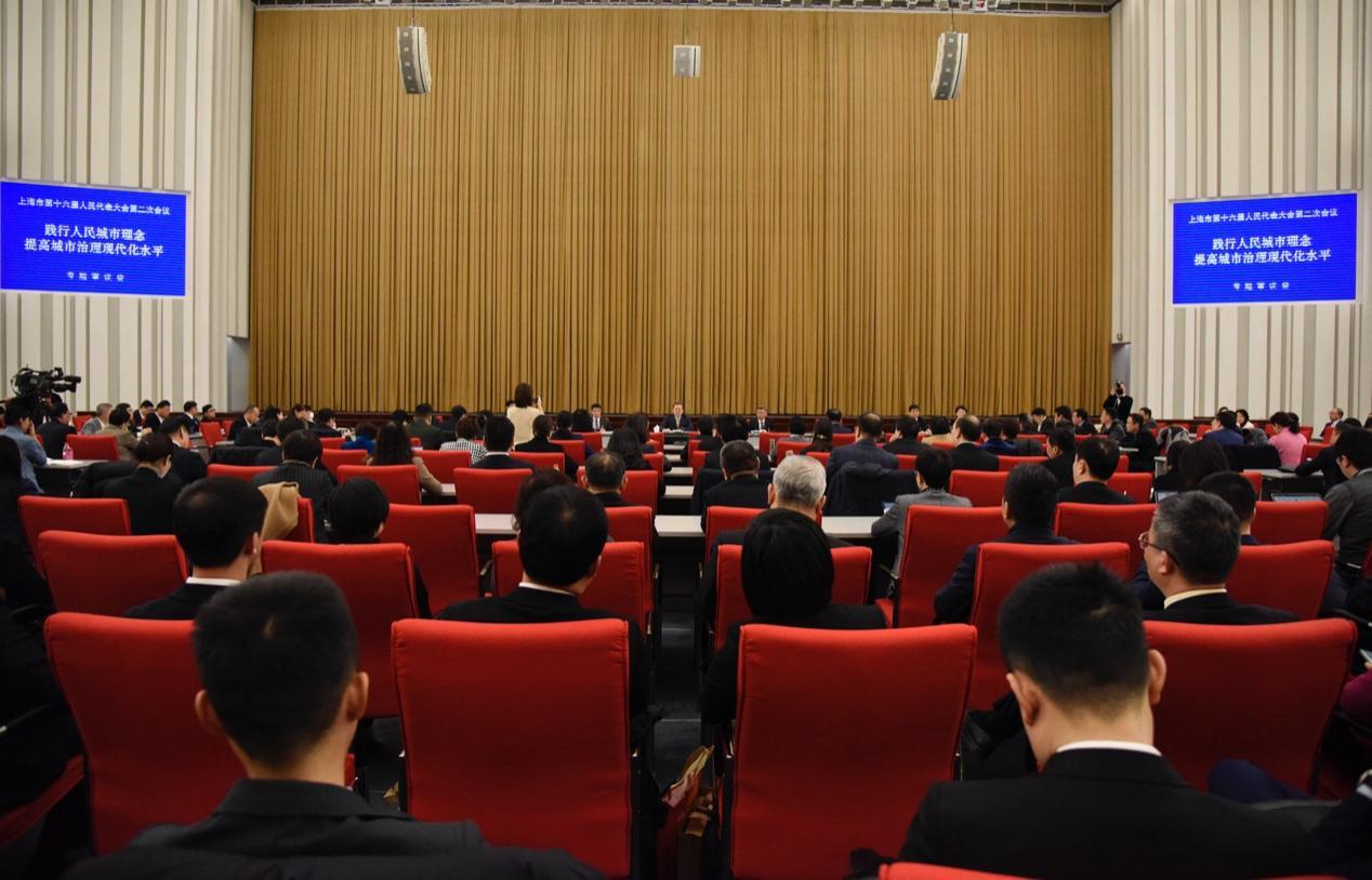 “踐行人民城市理念，提高城市治理現(xiàn)代化水平”專題審議會現(xiàn)場。顧海民攝