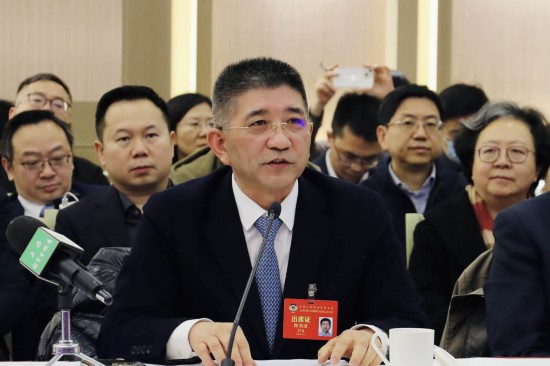 上海市政協(xié)常委、文體衛(wèi)生體育委員會副主任陳海波在發(fā)言。王文娟 攝